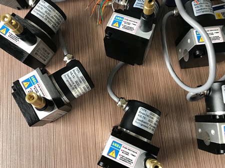 0~10v늉�ݔ�����Kλ�Ƃ�������Μy���É���